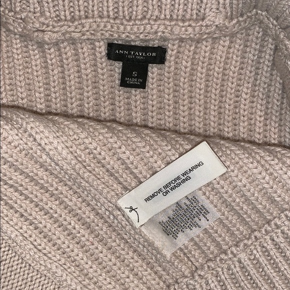 ☃️⬇️💲❄️EUC. Gorgeous ANN TAYLOR Faux Fur Vest - Picture 7 of 7